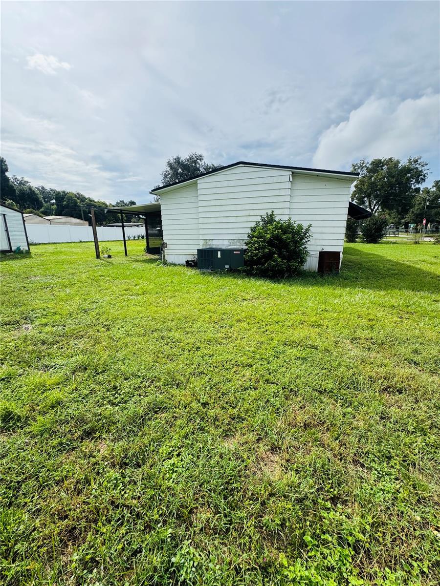 1013 LIANNE PLACE