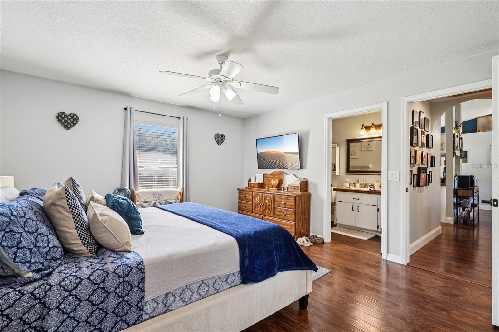 CRESTVIEW - Residential