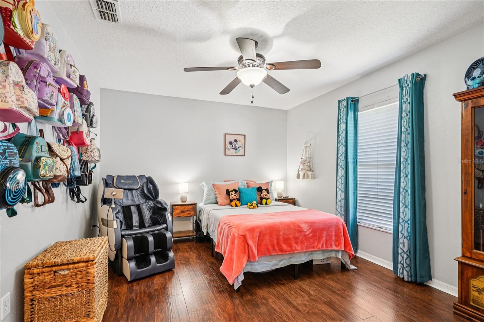 CRESTVIEW - Residential