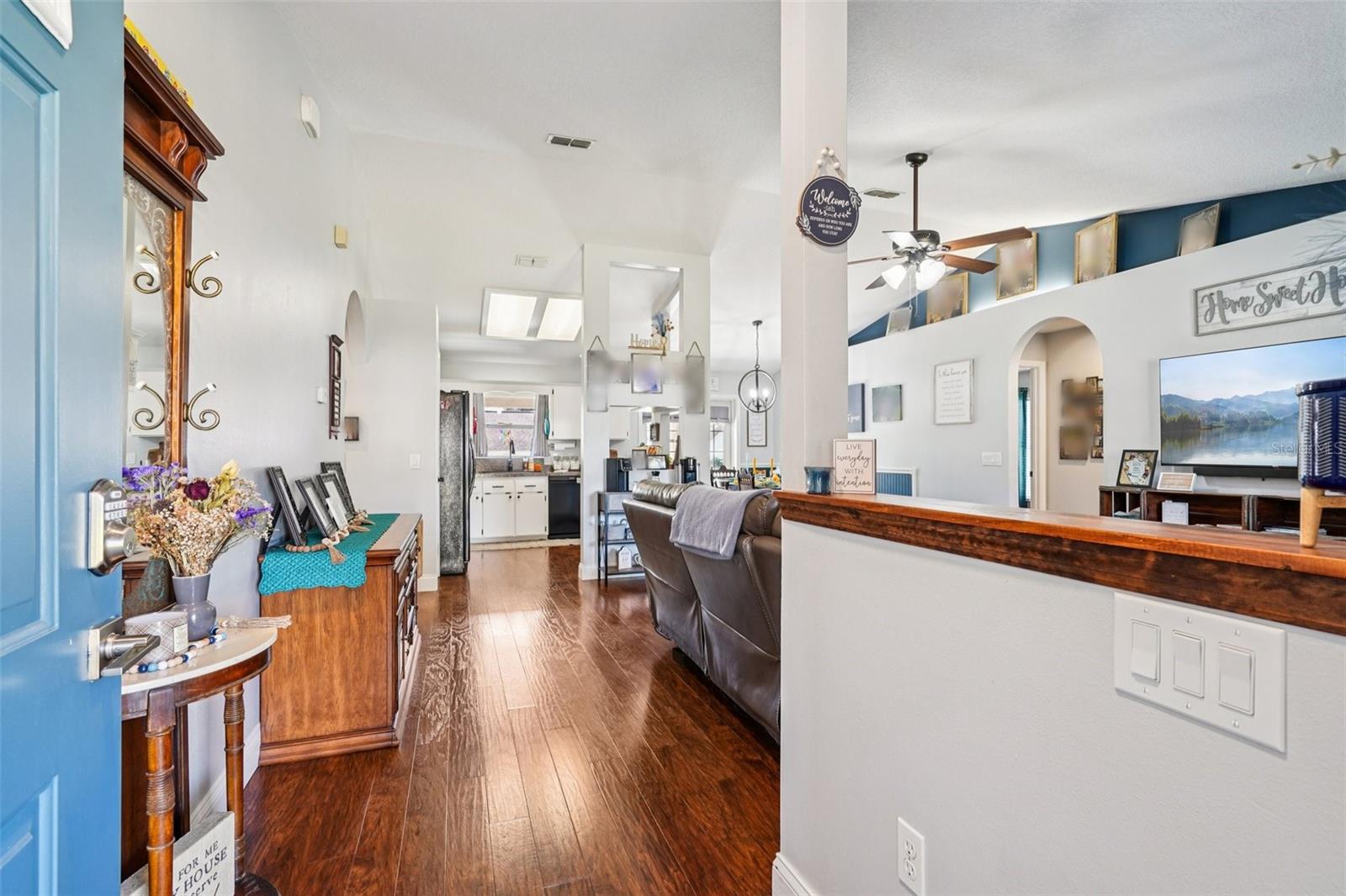 CRESTVIEW - Residential