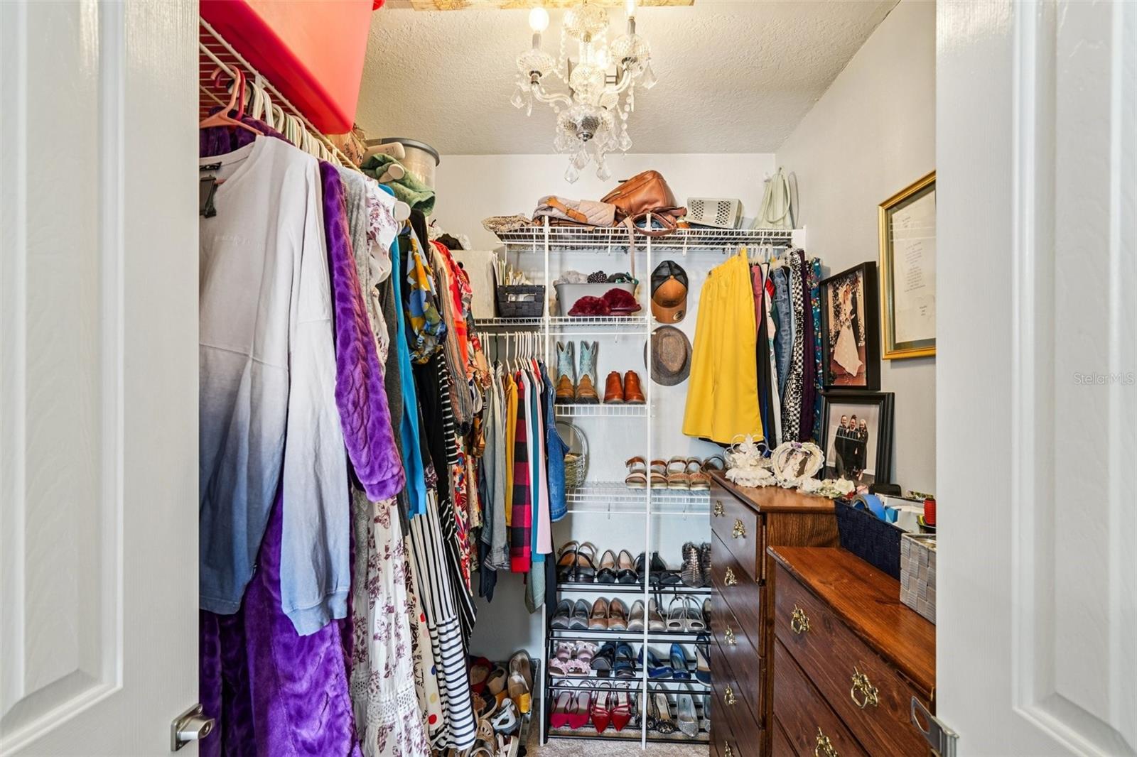 CRESTVIEW - Residential