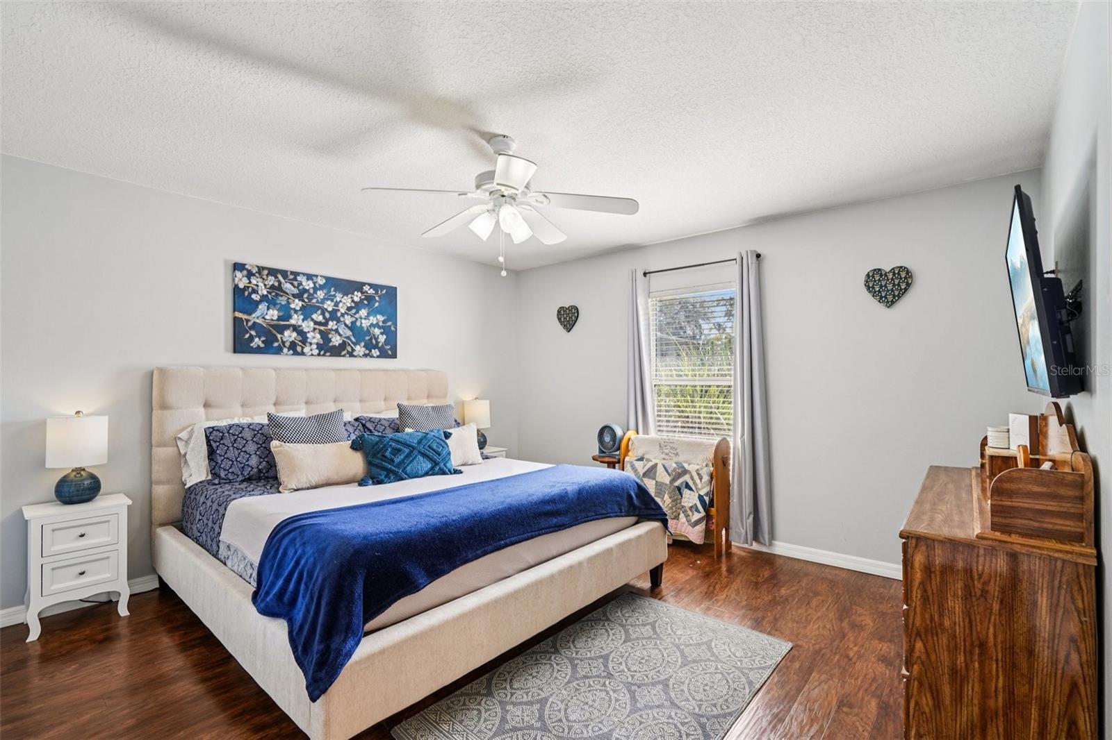 CRESTVIEW - Residential