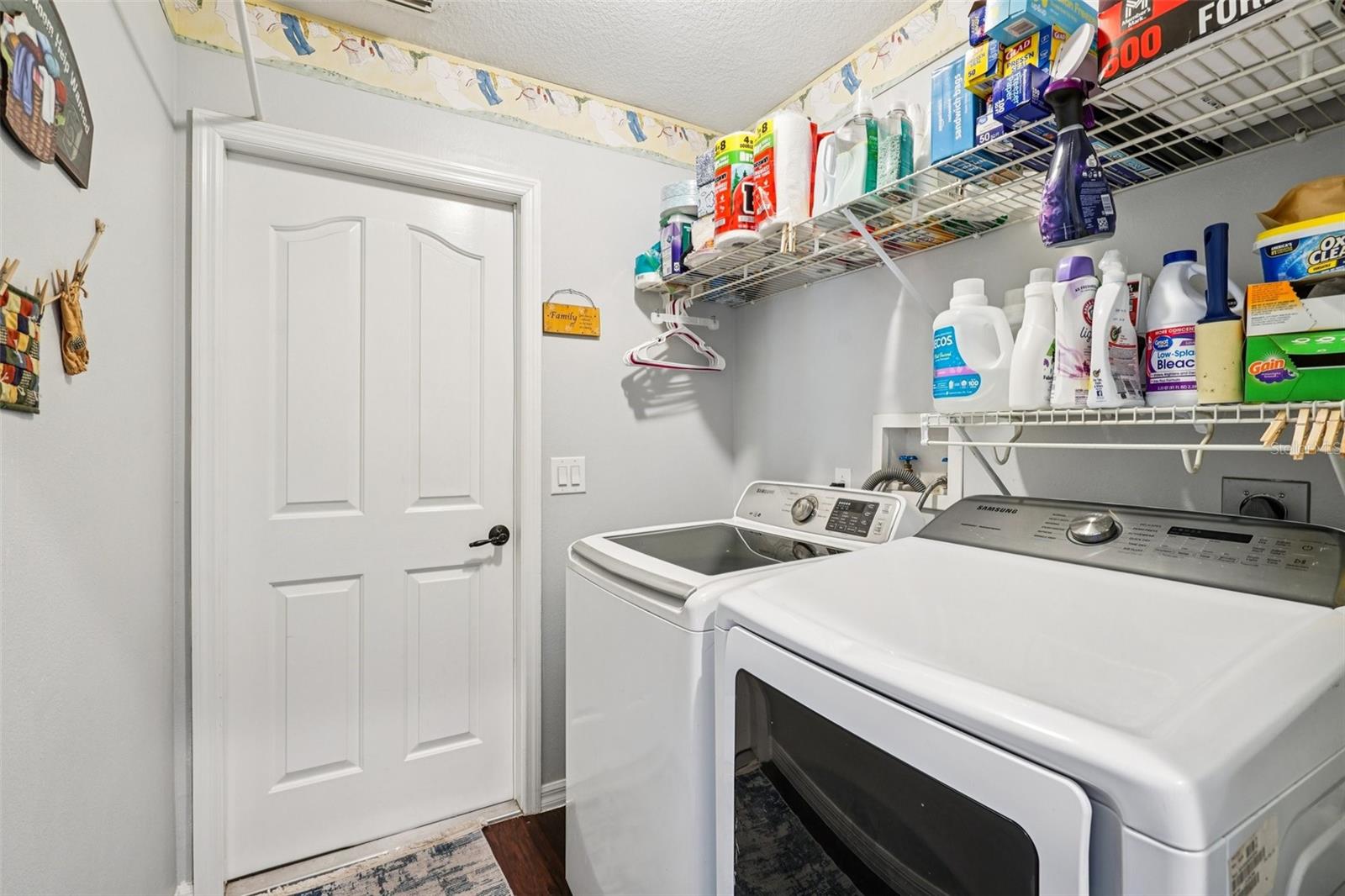 CRESTVIEW - Residential