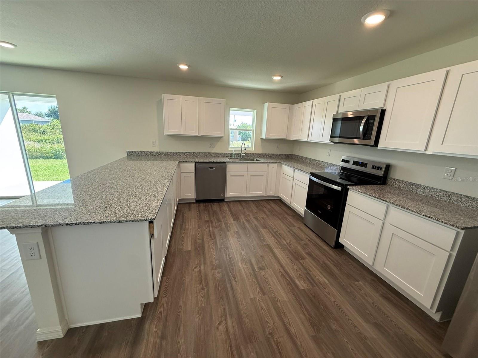 PORT CHARLOTTE SEC 085 - Residential Lease