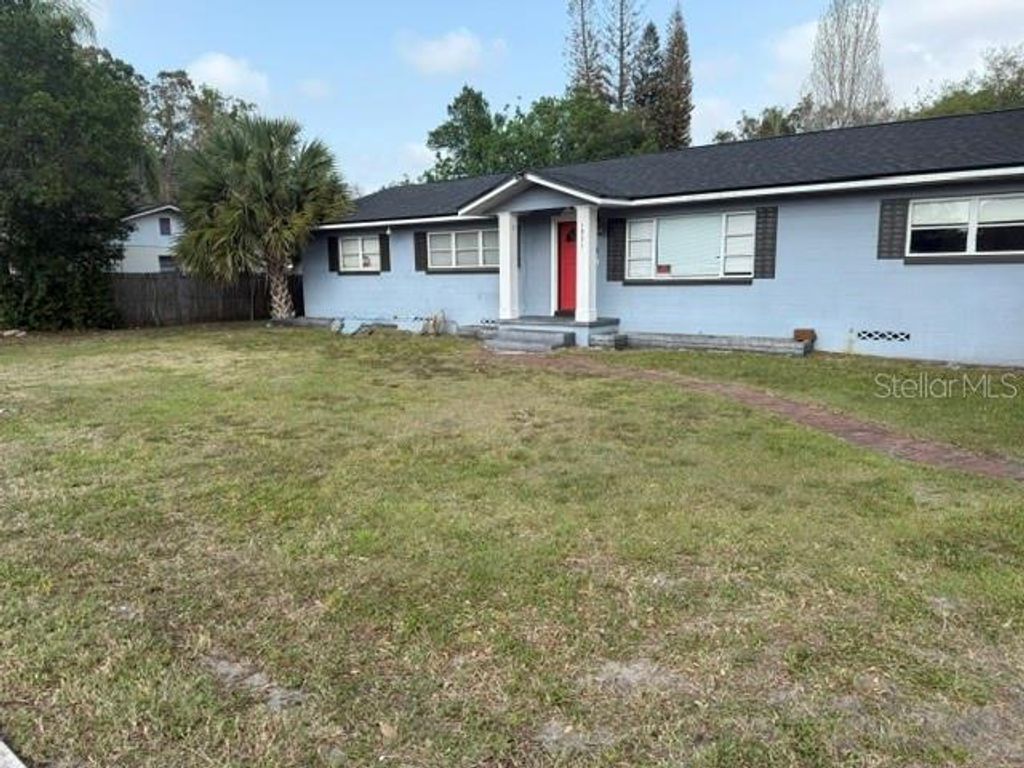 Photo of 1825 N Dean Road, Orlando, FL 32817 (MLS # O6410548)