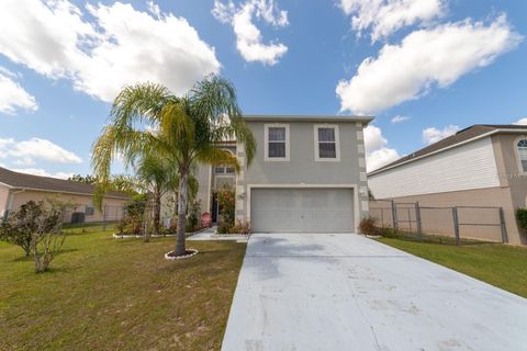 Photo of 905 Gloucester Court, Kissimmee, FL 34758 (MLS # S5124177)