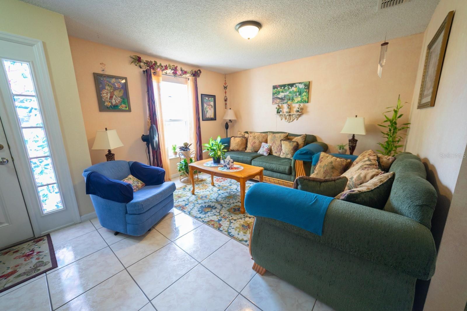 905 GLOUCESTER COURT