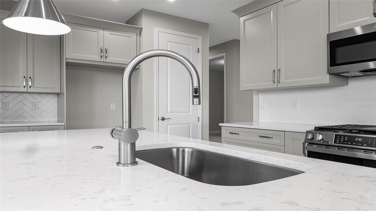 CRESSWIND AT LAKE HARRIS - Residential