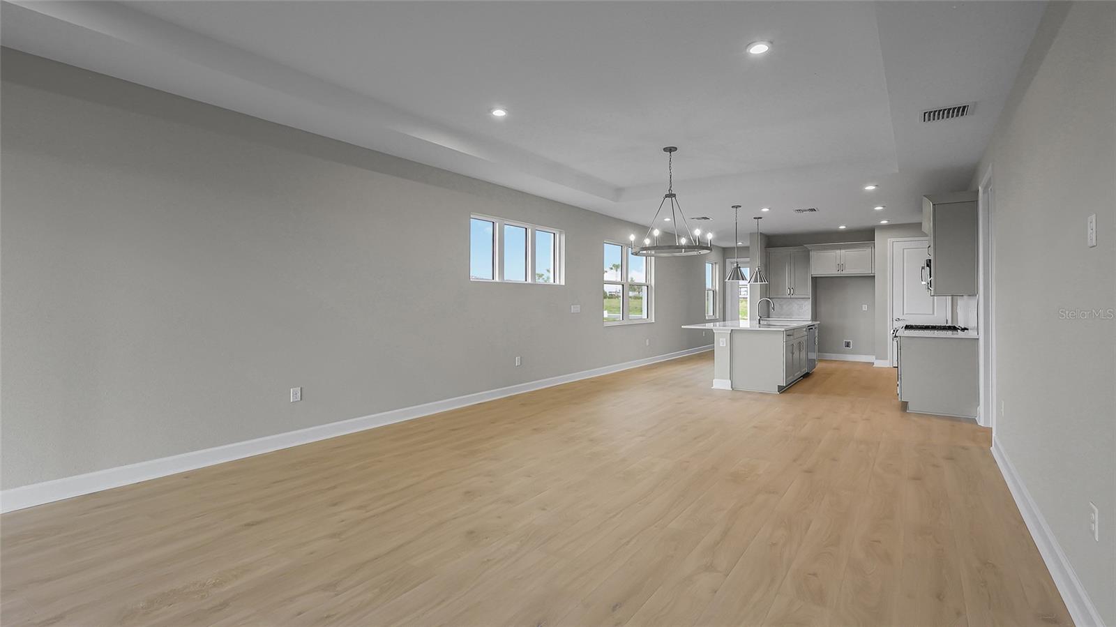 CRESSWIND AT LAKE HARRIS - Residential