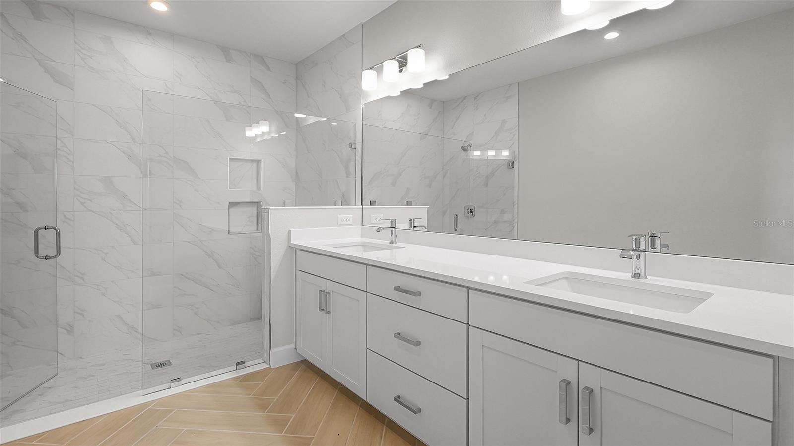 CRESSWIND AT LAKE HARRIS - Residential