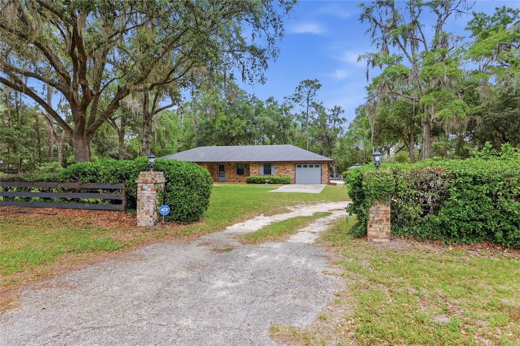 Photo of 4803 W State Road 238, Lake Butler, FL 32054 (MLS # GC539341)