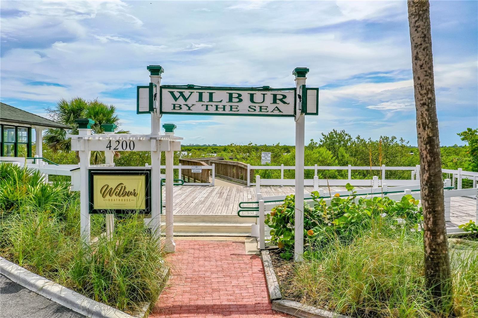 WILBUR BY SEA 02 - Residential