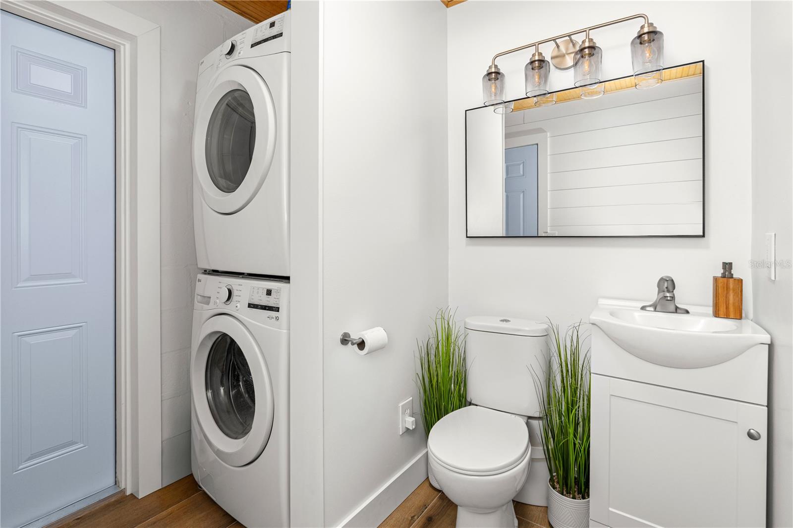 WILBUR BY SEA 02 - Residential