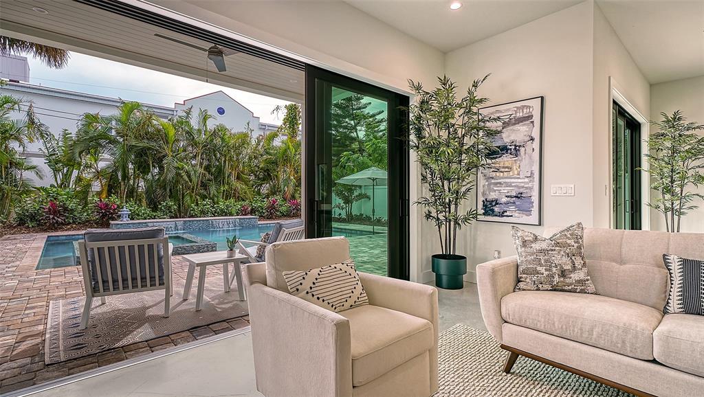GROVE HEIGHTS - Residential