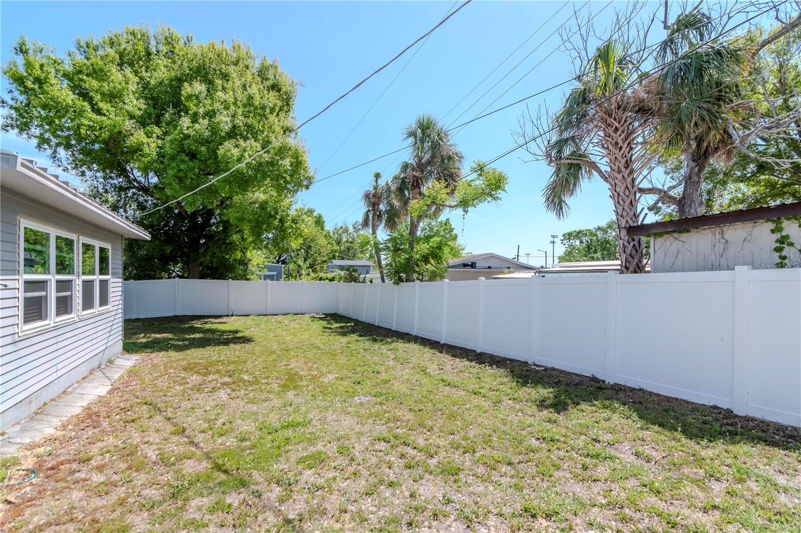 RIVERSHORES - Residential Lease