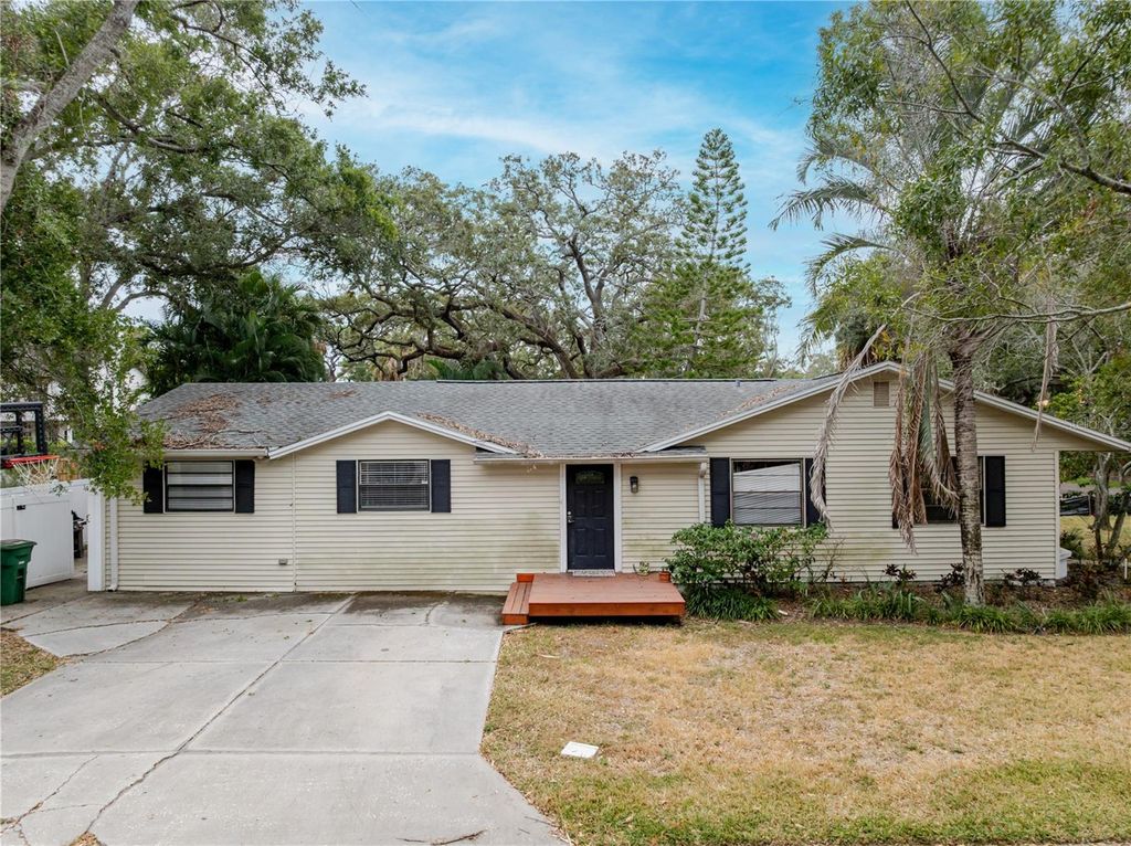 Photo of 2118 S Venus Street, Tampa, FL 33629 (MLS # TB8446808)