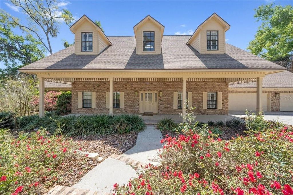 Photo of 1141 Myrtle Road, Valrico, FL 33596 (MLS # TB8489327)