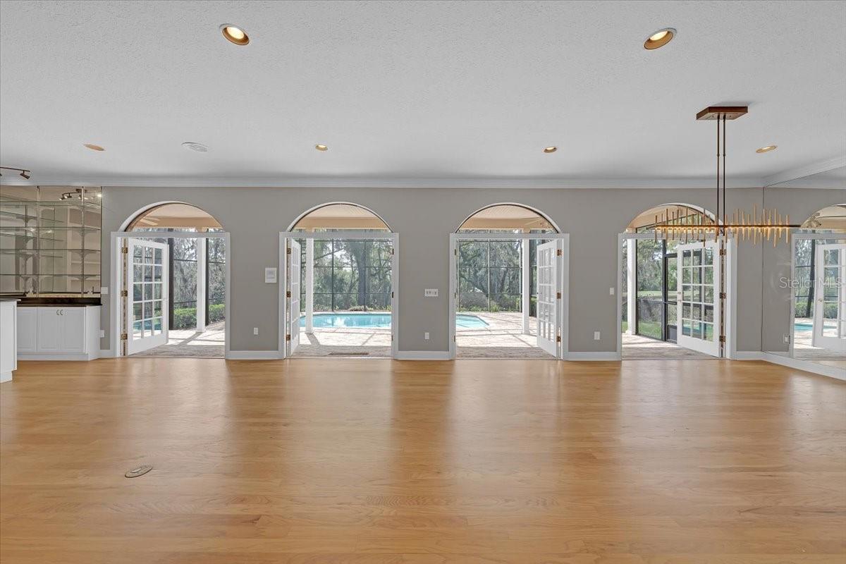 UNPLATTED - Residential