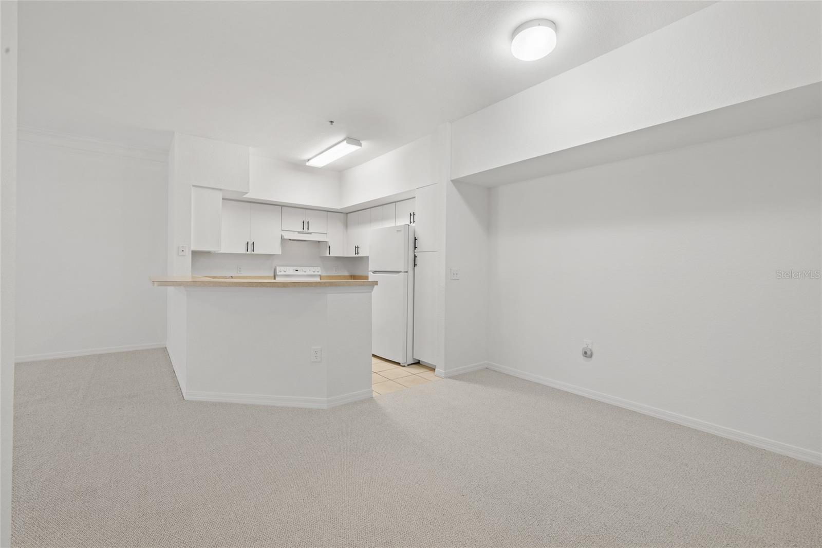 4170 CENTRAL SARASOTA PARKWAY 425