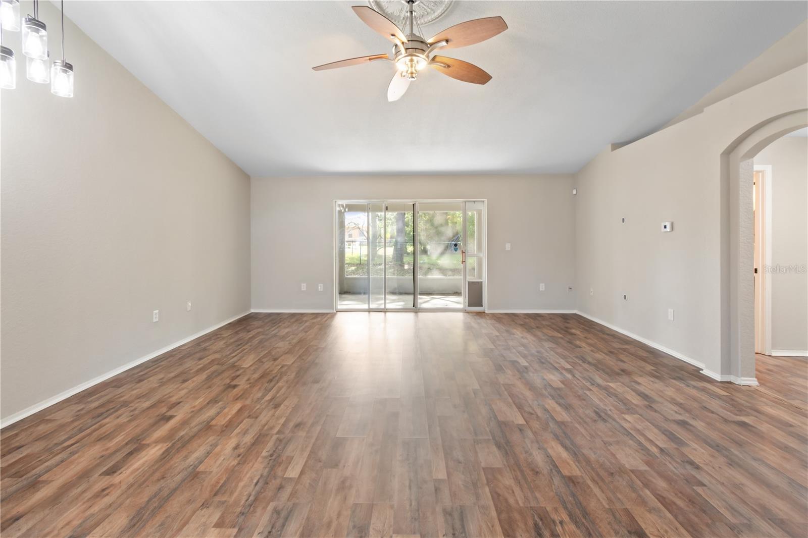 DINNER LAKE SHORES PH 1 - Residential