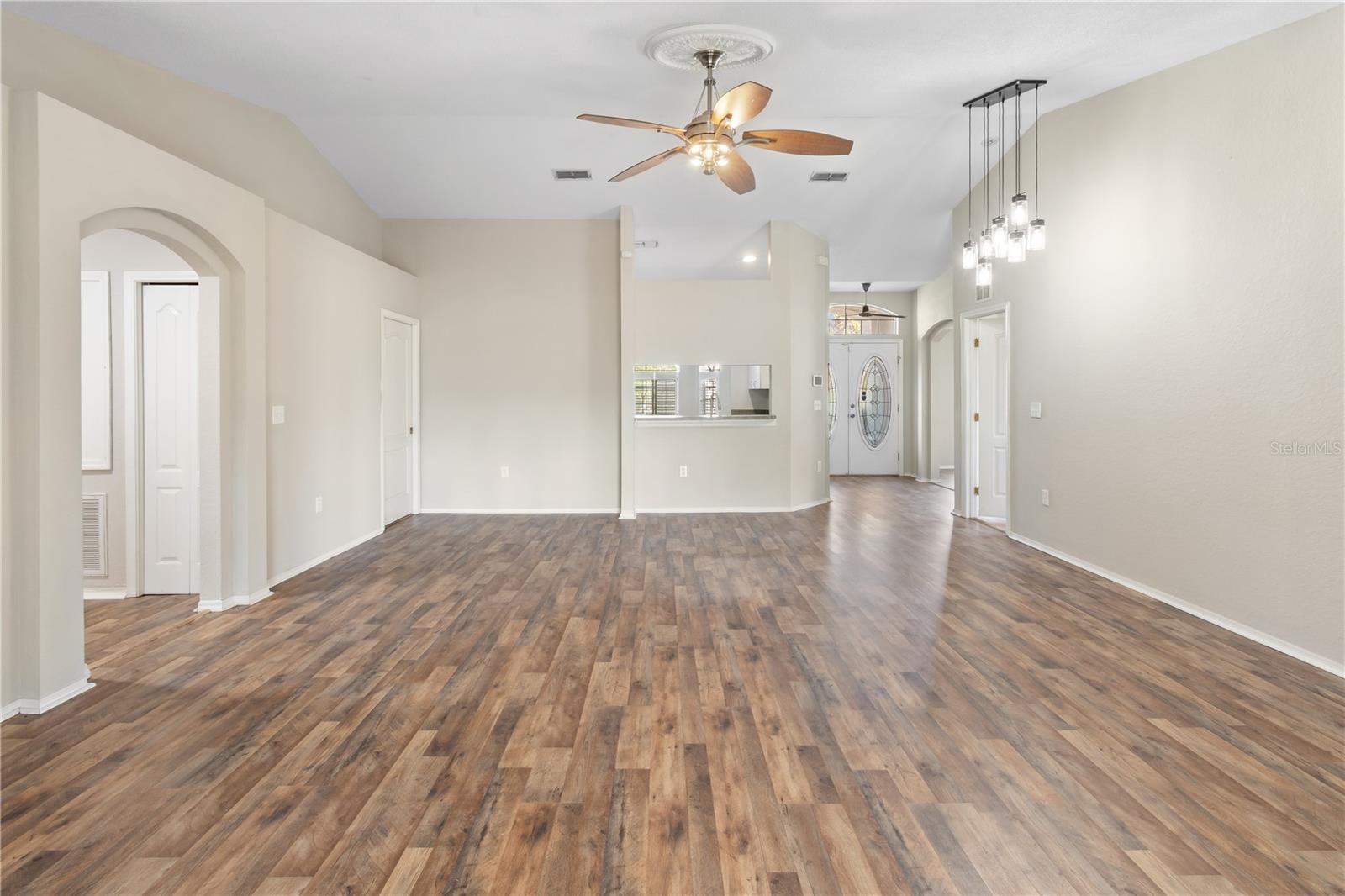 DINNER LAKE SHORES PH 1 - Residential