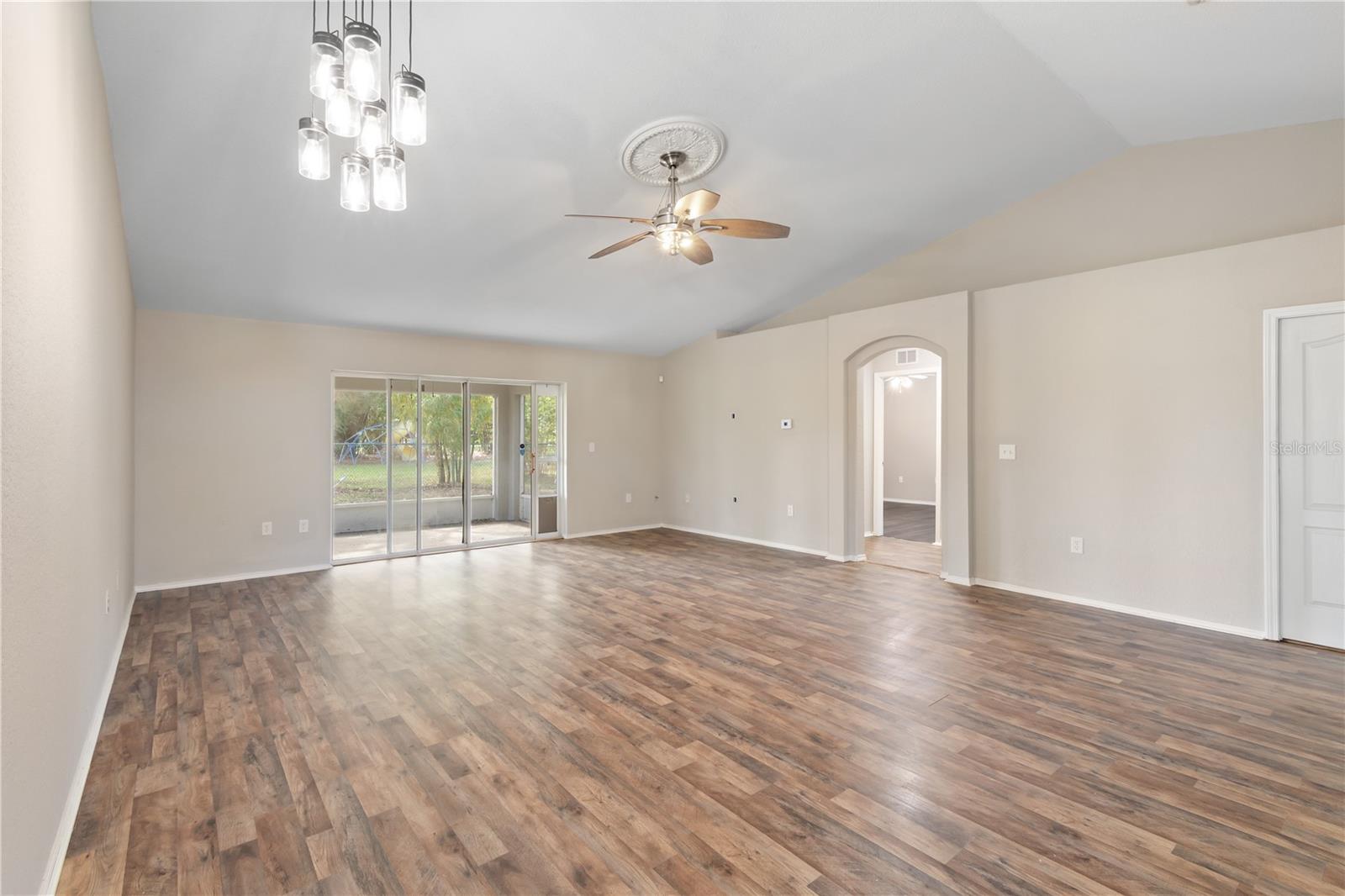 DINNER LAKE SHORES PH 1 - Residential