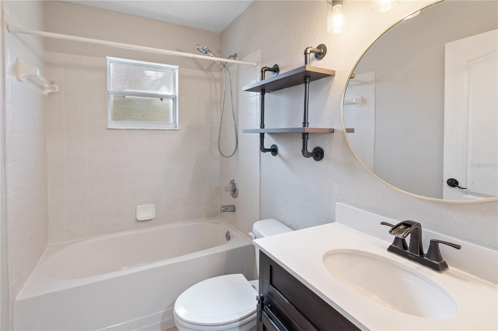 DINNER LAKE SHORES PH 1 - Residential