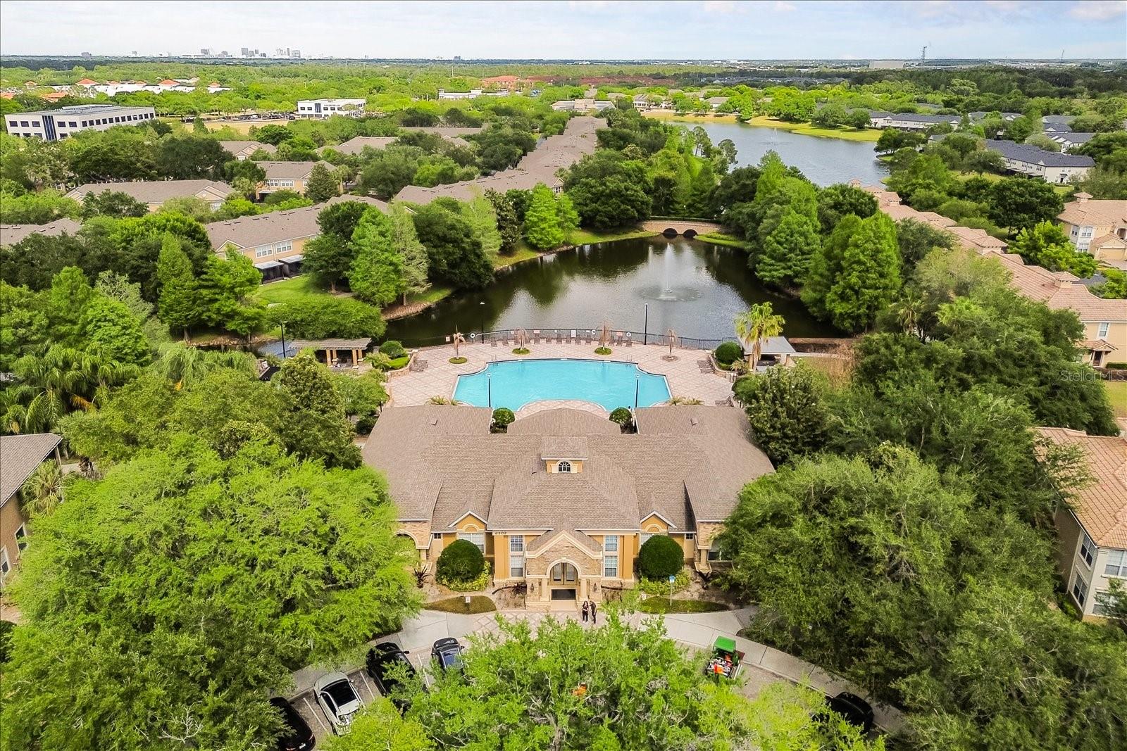 CARRIAGE HOMES/STONEBRIDGE COM - Residential