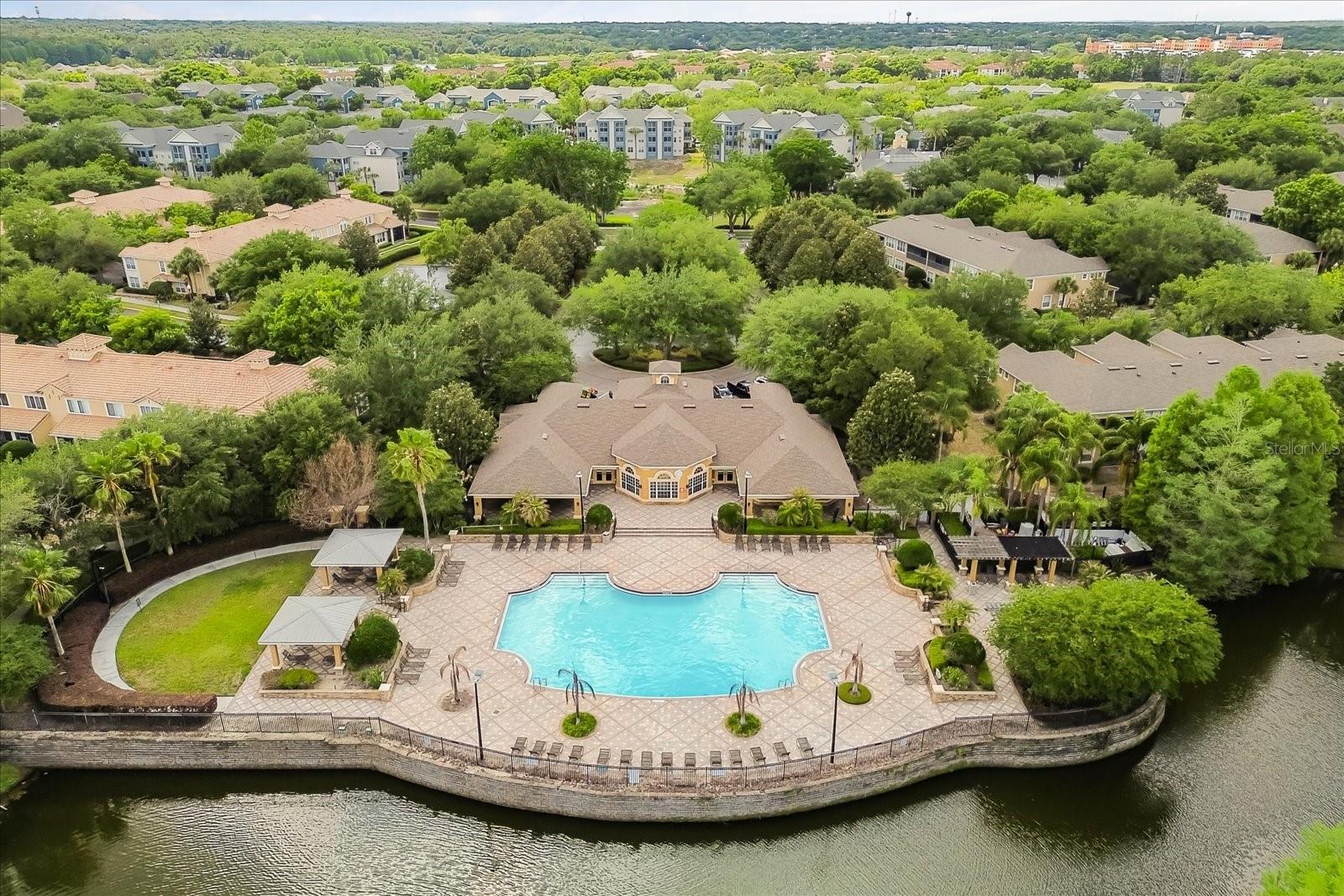 CARRIAGE HOMES/STONEBRIDGE COM - Residential