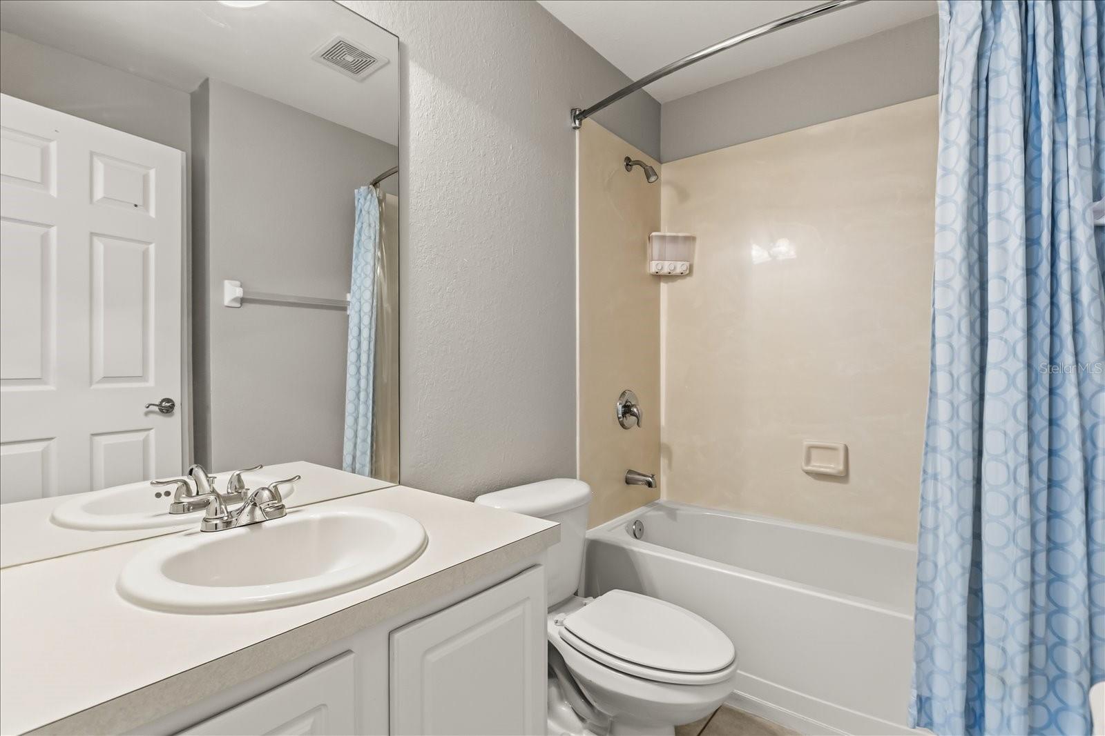 CARRIAGE HOMES/STONEBRIDGE COM - Residential