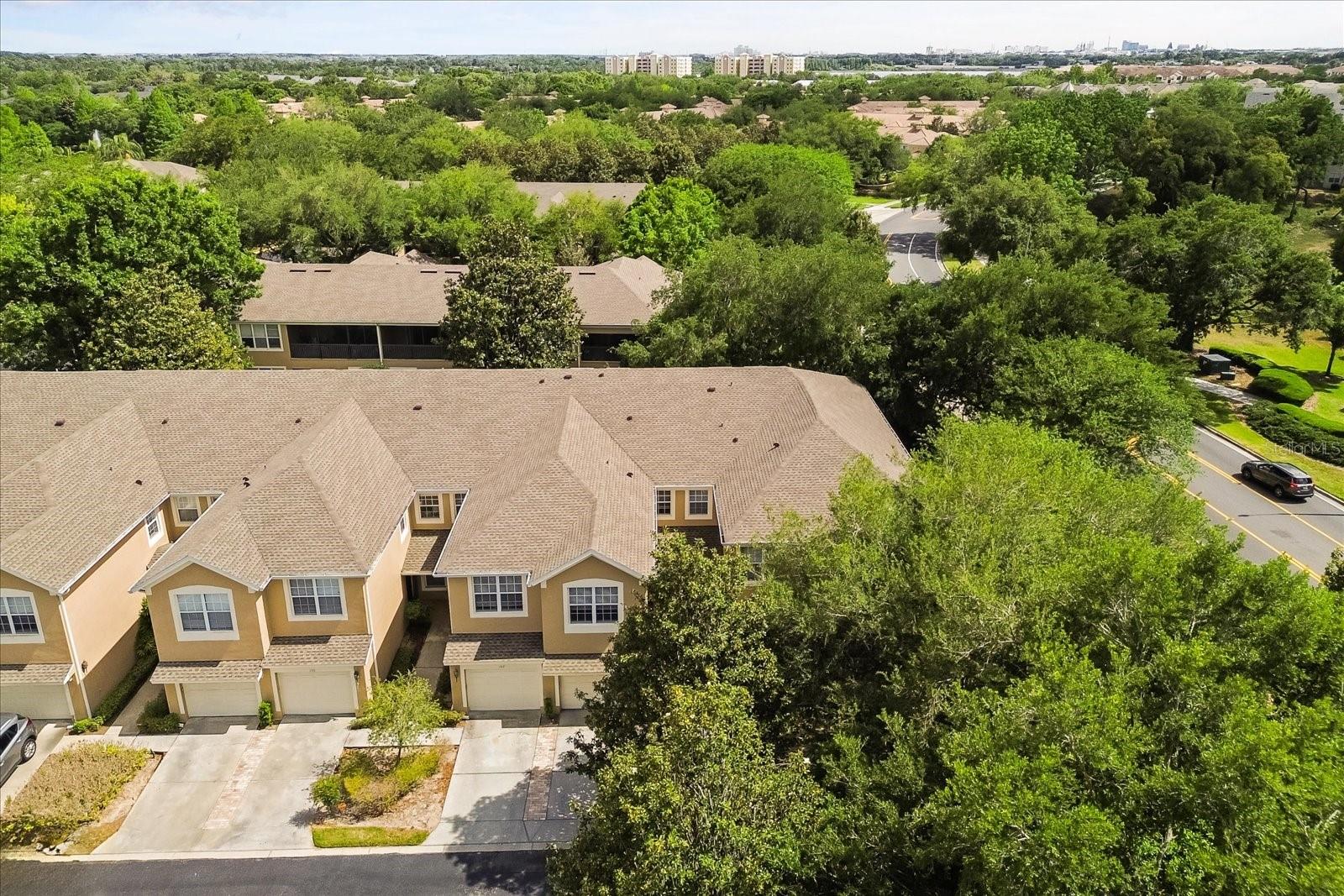 CARRIAGE HOMES/STONEBRIDGE COM - Residential