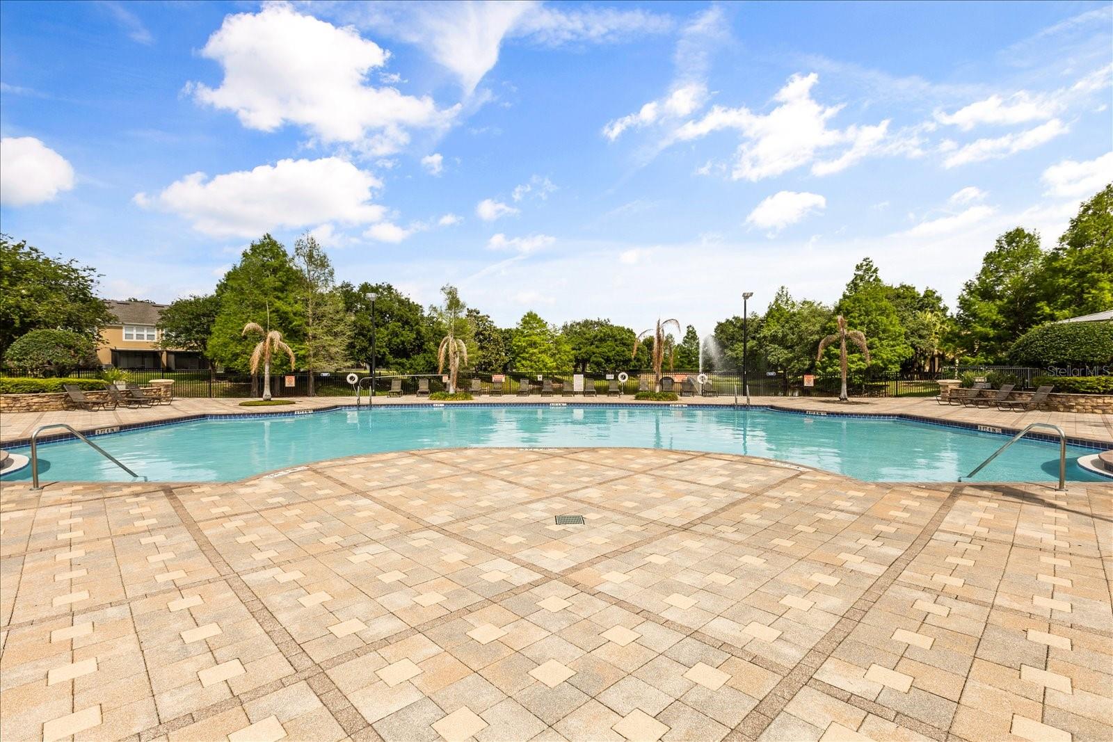 CARRIAGE HOMES/STONEBRIDGE COM - Residential