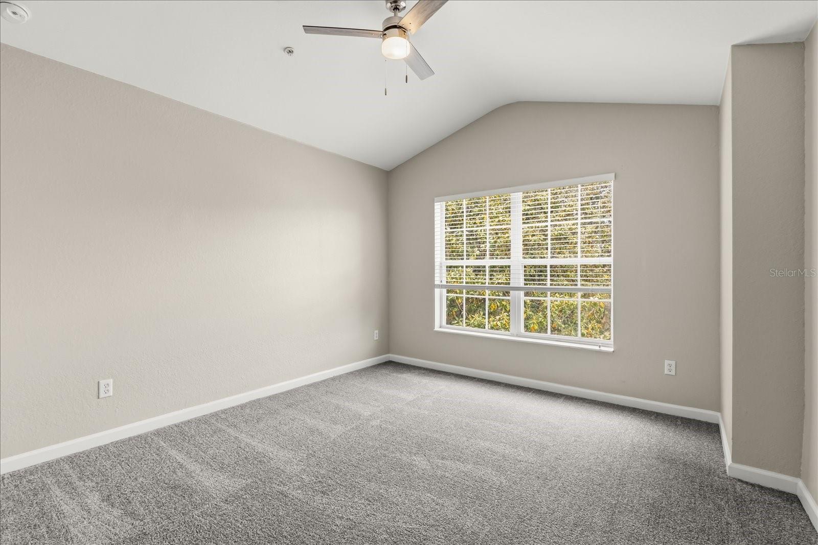 CARRIAGE HOMES/STONEBRIDGE COM - Residential