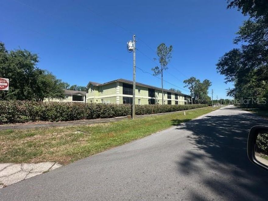 20 Unit Apartment Building with great access to I-4, shopping, and eateries. Great investment property in a fast growing community. apartment growth is limited so rents and value will only go up.