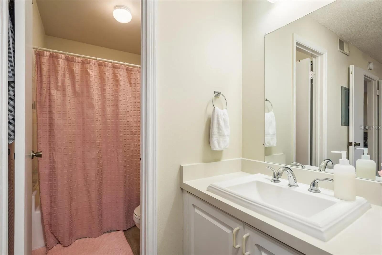 THE LANDINGS OF TAMPA A CONDOM - Residential