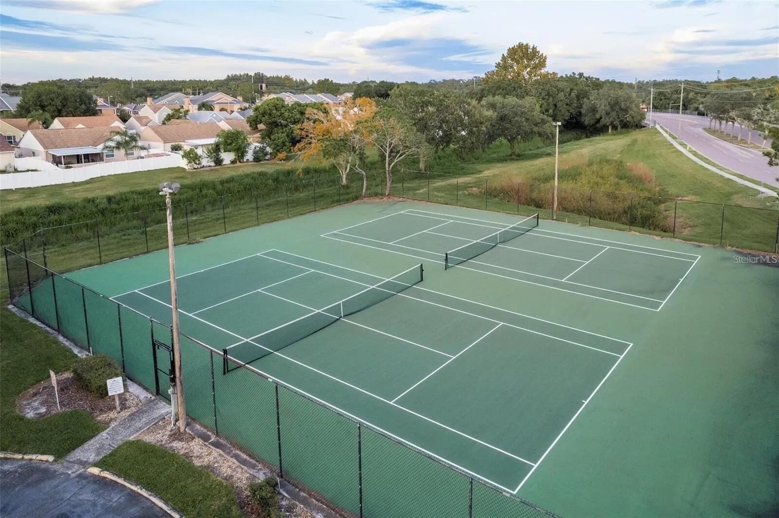 THE LANDINGS OF TAMPA A CONDOM - Residential