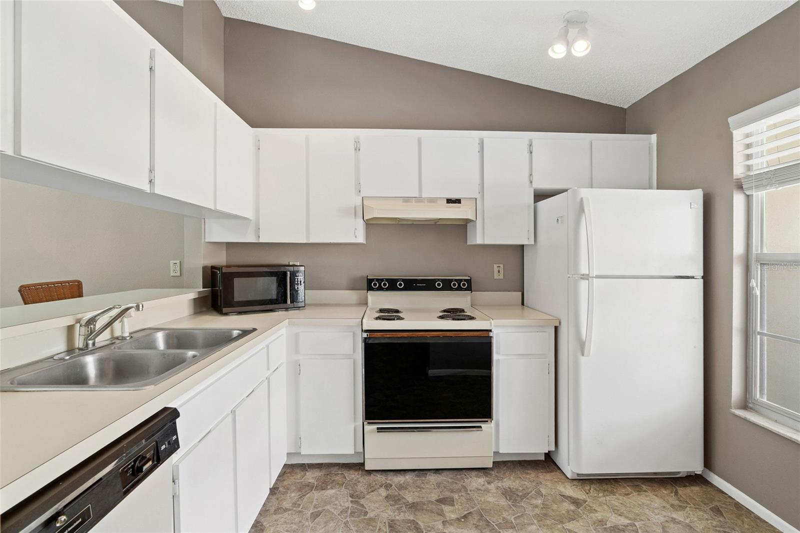 12239 SUN VISTA CT E COURT E