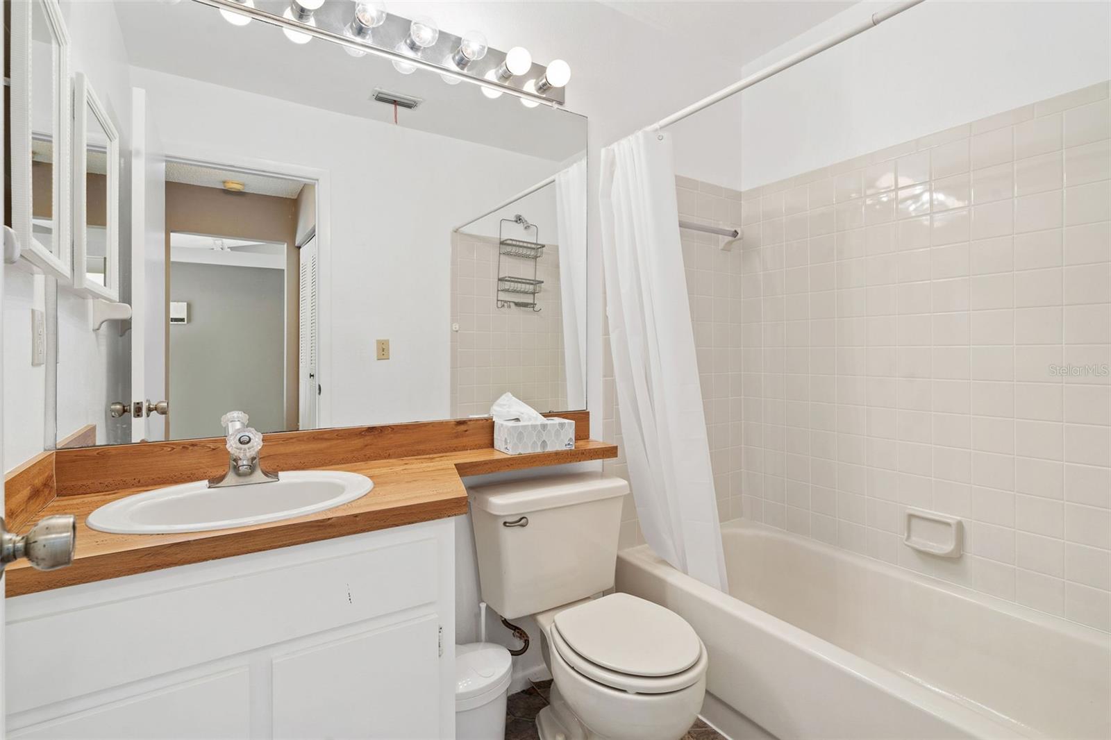 SUN KETCH CONDO - Residential