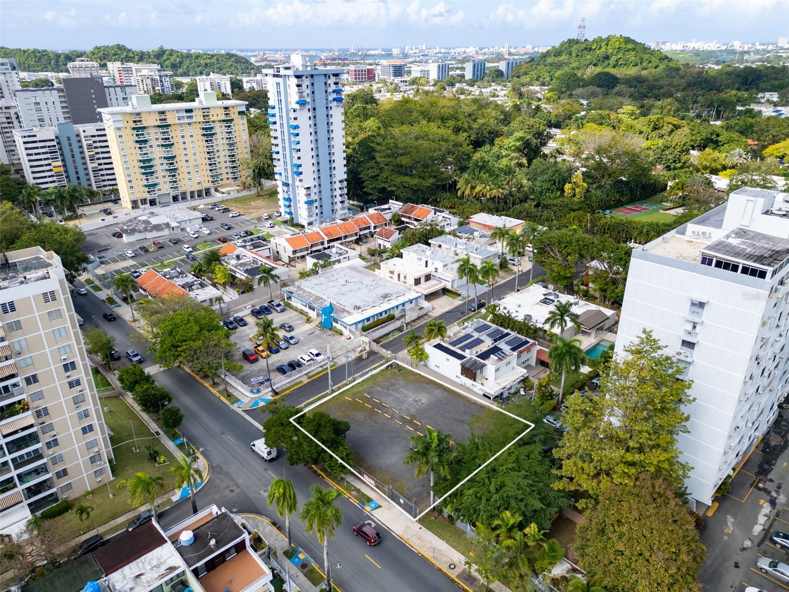 SAN PATRICIO, GUAYNABO - Land