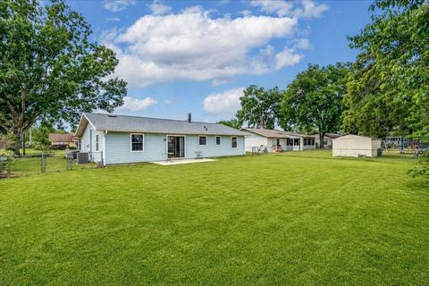 Tiny photo for 4515 SE 59th Street, Ocala, FL 34480 (MLS # OM724110)