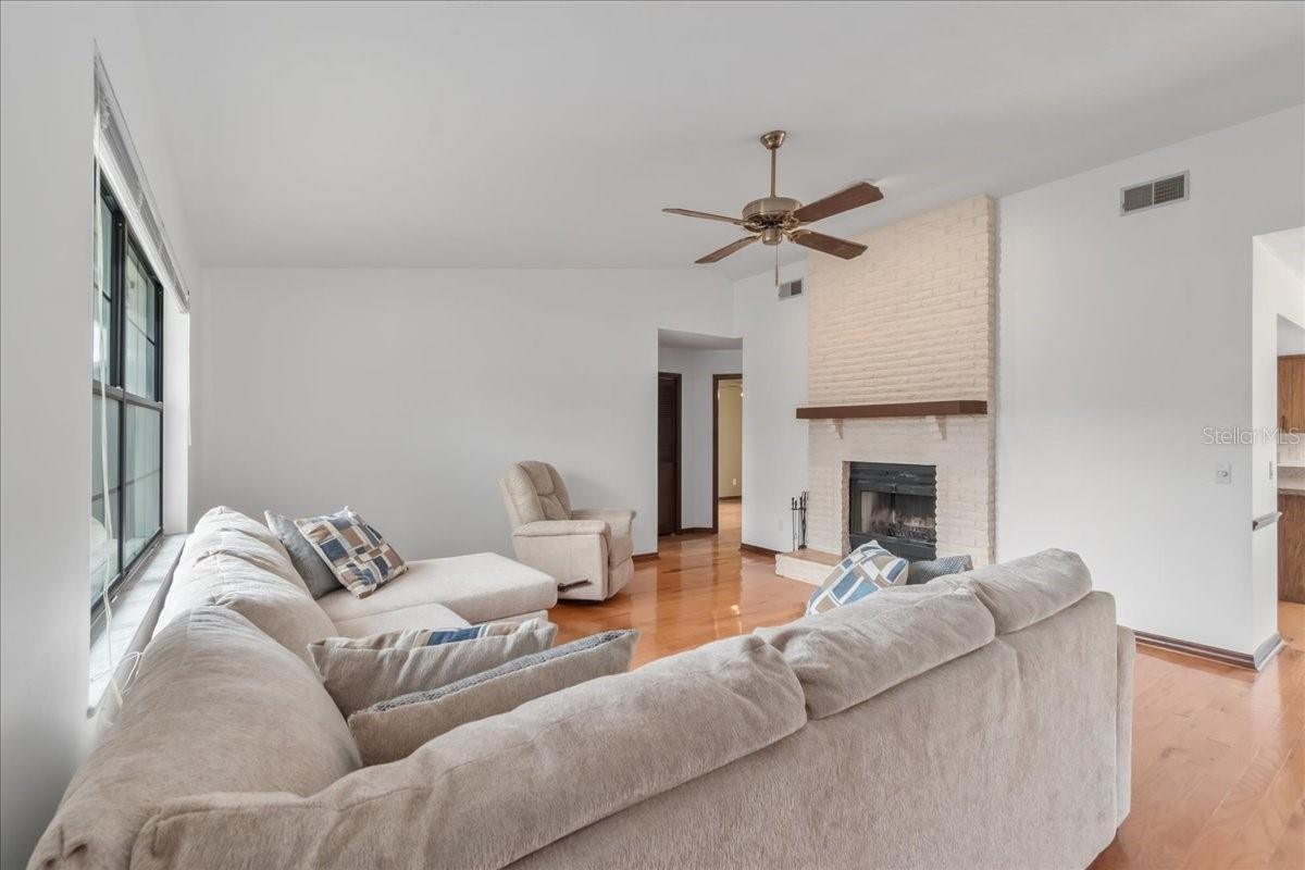 HIGH POINT - Residential