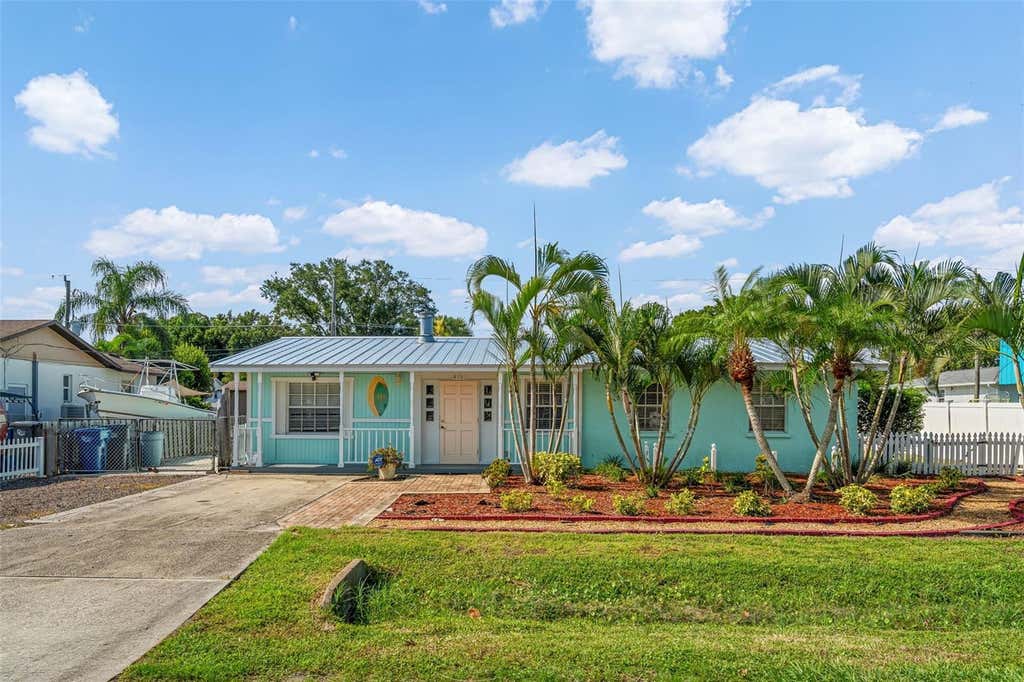 Photo of 415 49th Street W, Palmetto, FL 34221 (MLS # A4702891)