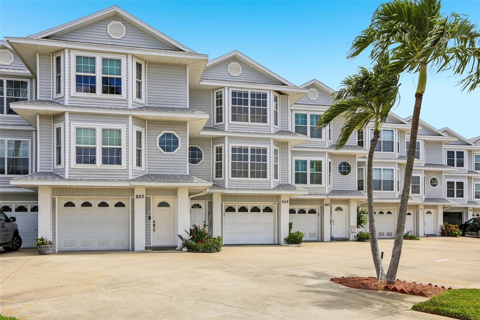 DOLPHIN COVE ST PETE BEACH - Residential