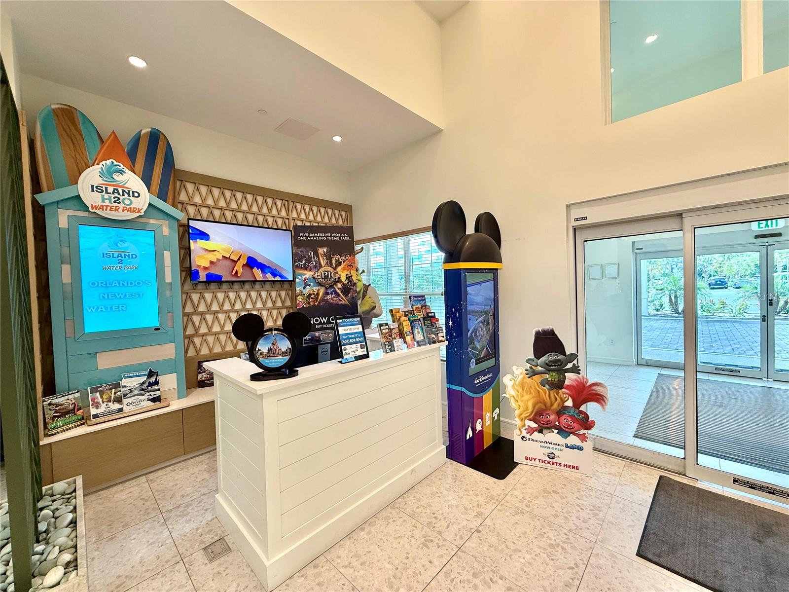 SUNSET WALK HOTEL CONDO PH 1 - Residential Lease