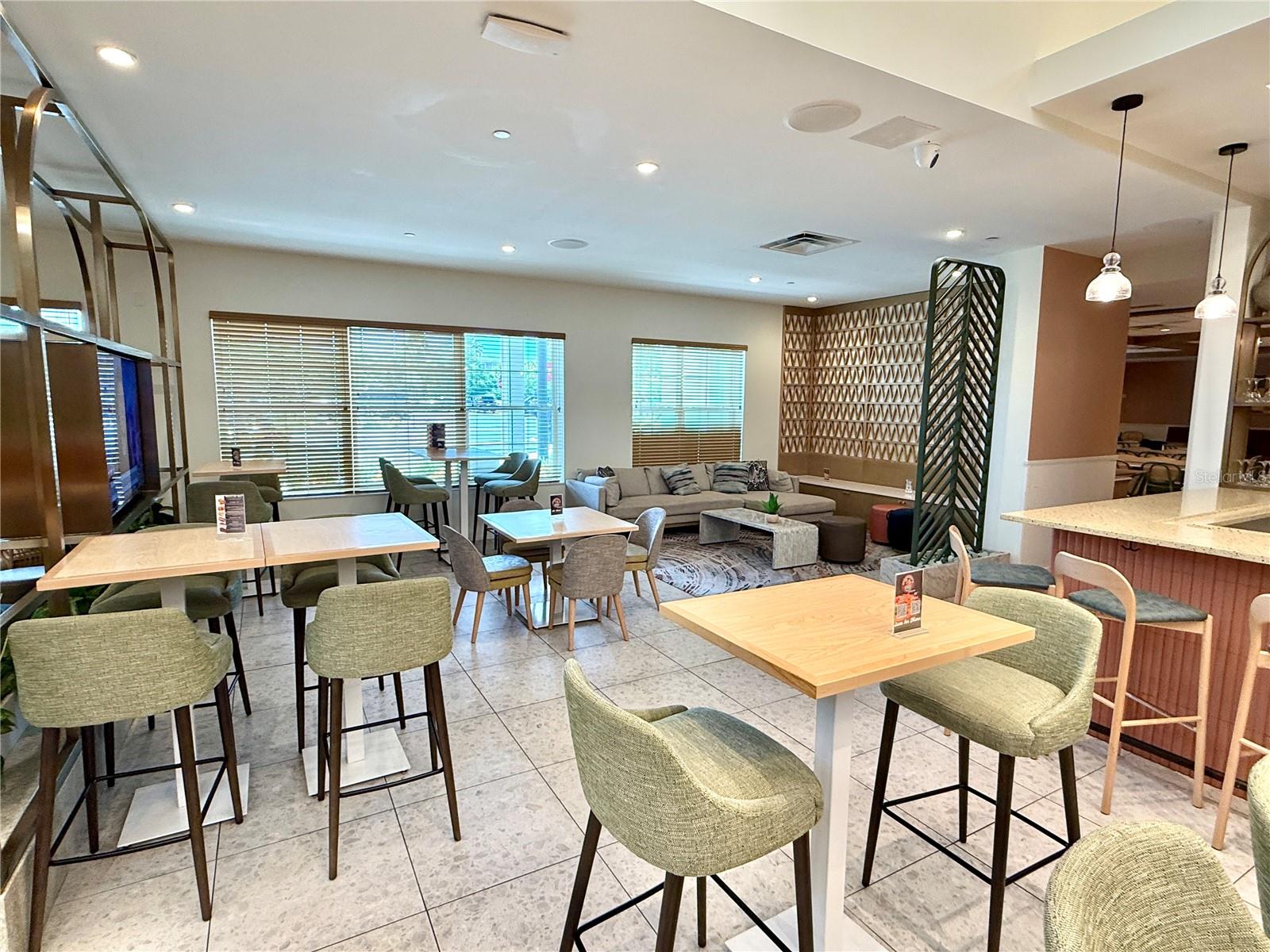 SUNSET WALK HOTEL CONDO PH 1 - Residential Lease