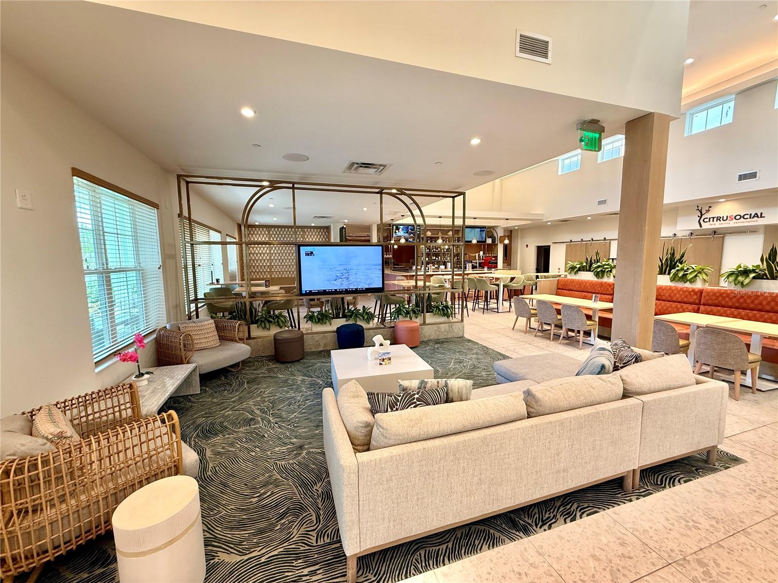 SUNSET WALK HOTEL CONDO PH 1 - Residential Lease