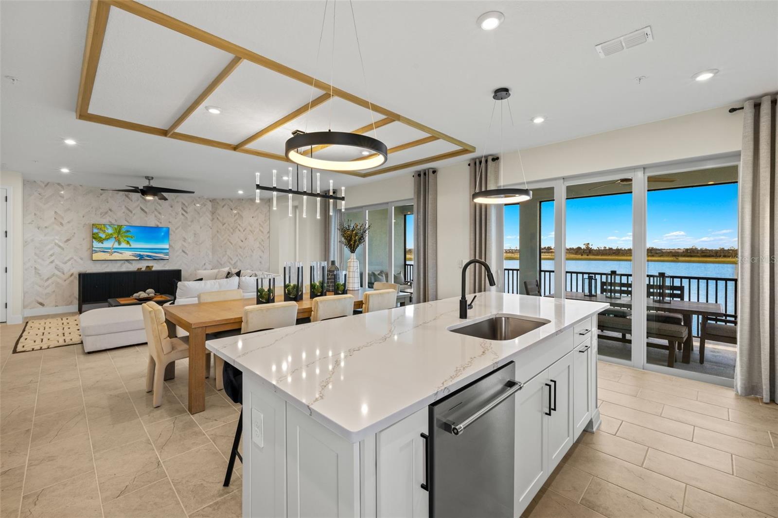 PALMERA AT WELLEN PARK - Residential