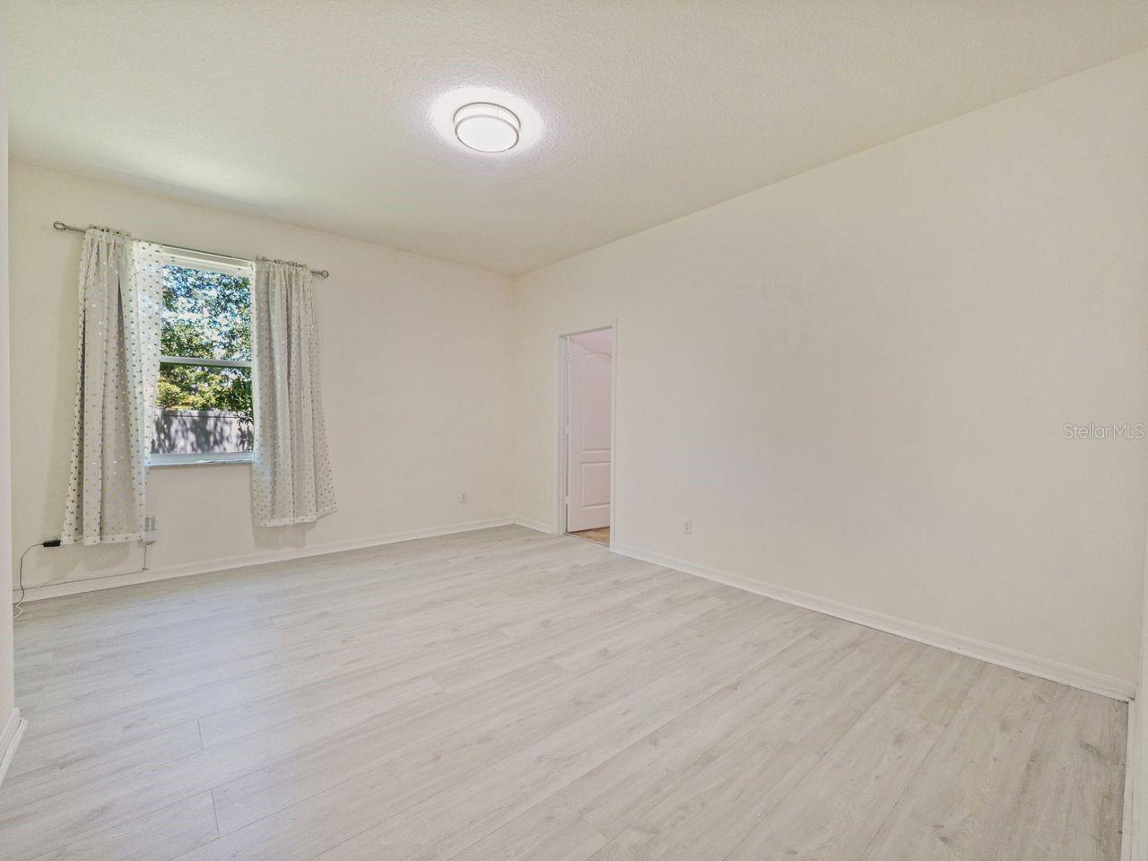 SAWGRASS PLANTATION PH 1B SEC - Residential Lease