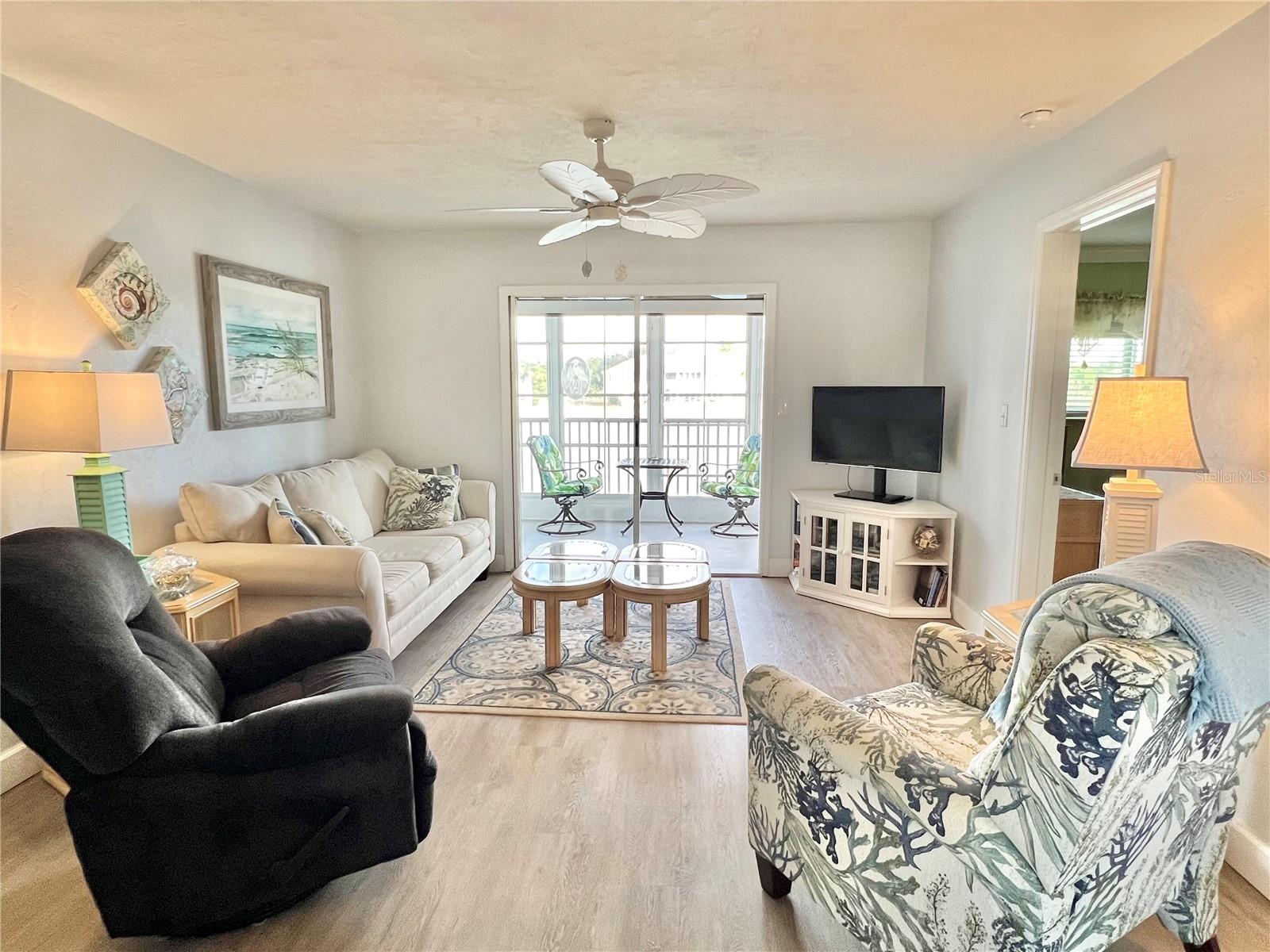 EGRET POINTE PH 03 - Residential