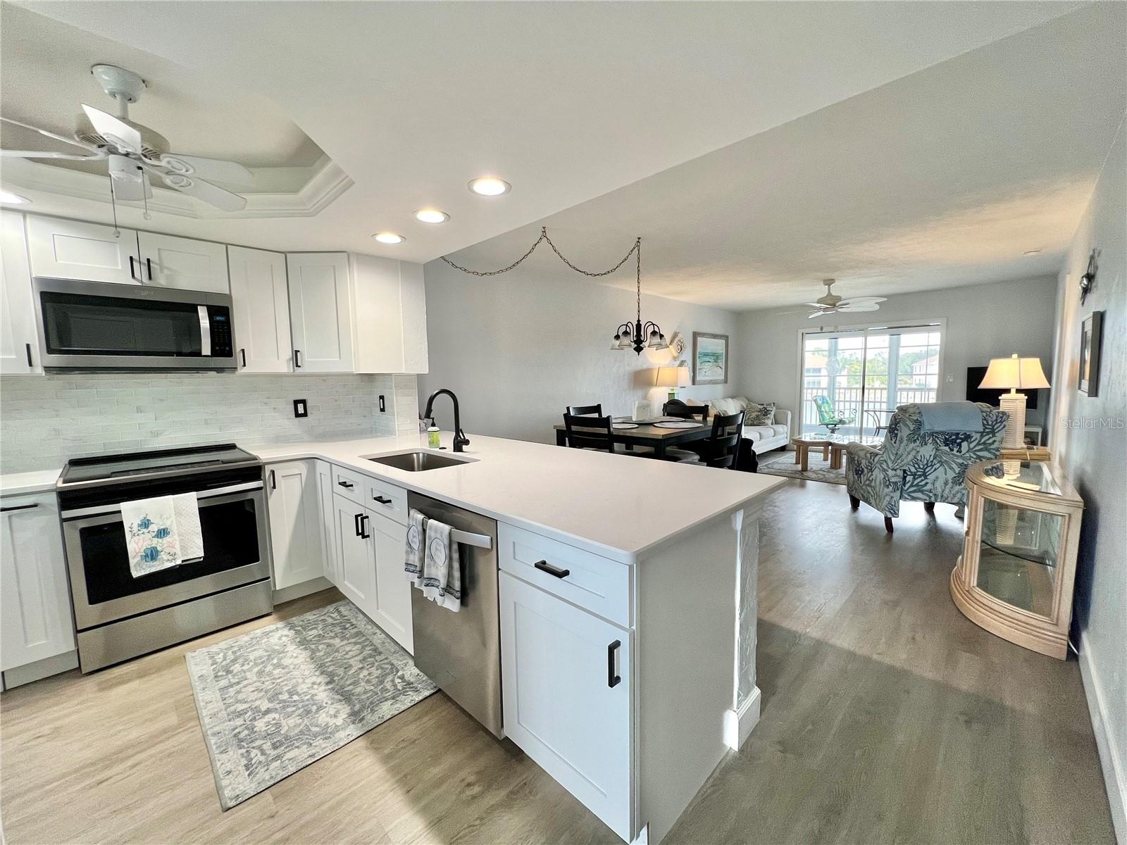 EGRET POINTE PH 03 - Residential